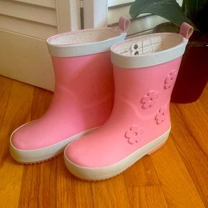 Size 7 girls rain boots light pink with flowers on side